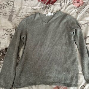 Chaus Men's Metallic Gray V-Neck Sweater
